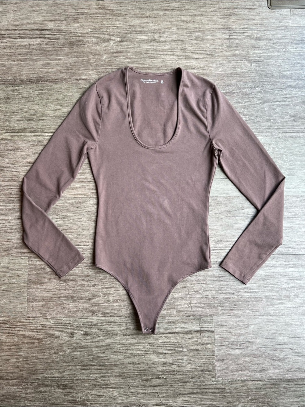 Abercrombie & Fitch Soft Seamless Scoopneck Long-Sleeve Bodysuit